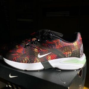 🏋🏾‍♀️Nike sneakers